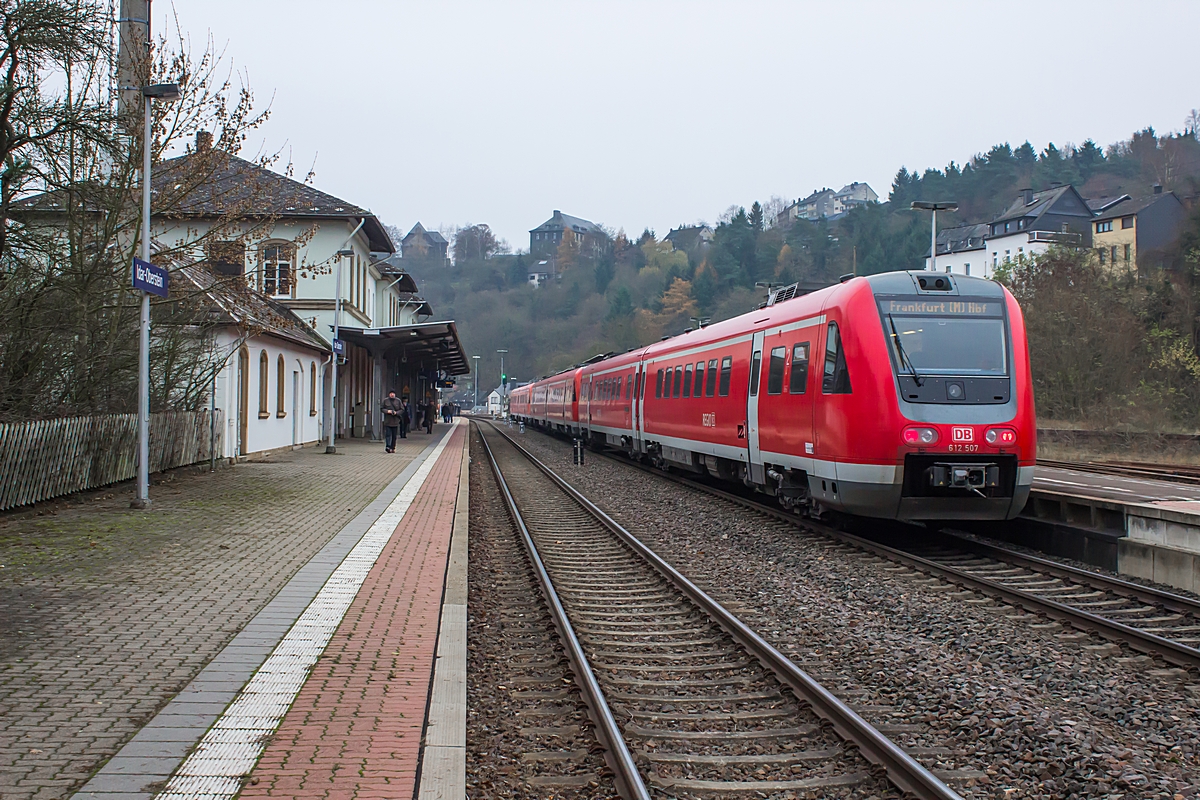  (20141129-135244_612 507-612 137-612 620_Idar-Oberstein_RE 3313_SSH-Frankfurt Hbf_b2.jpg)