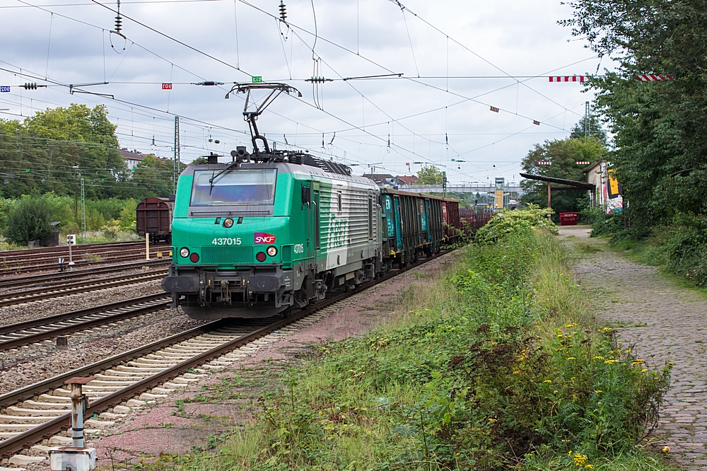  (20140919-150716_SNCF 437015_Burbach_DGS 44457_Forbach-SDLH_m.jpg)