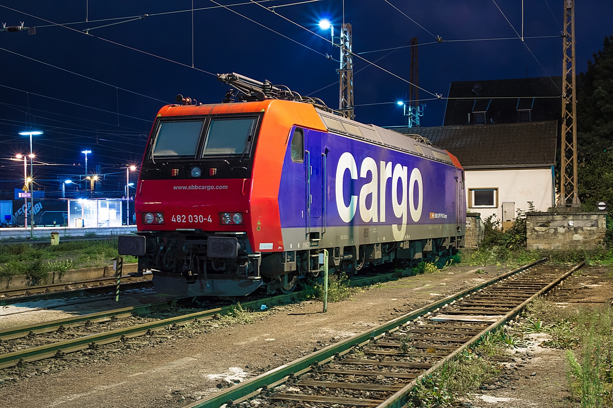  (20151014-222748_SBB 482 030_Dillingen_a.jpg)