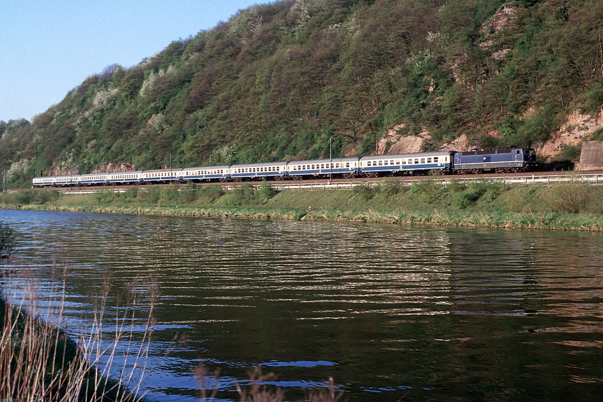  (19880424_46-41_181 207_zw Konz und Kanzem_D 803_Dortmund-Saarbrücken_b.jpg)