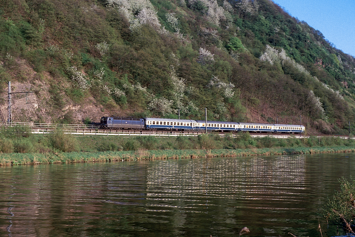  (19880424_46-42_181 204_zw Kanzem und Kanzem_D 894_Berchtesgaden-Trier_a.jpg)