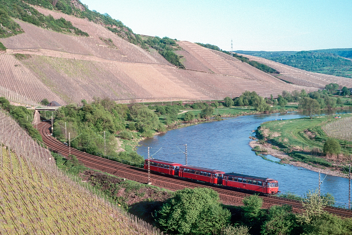  (19860512_37-27_798 705-998 034-998 658_Kanzem_N 4869_Trier-Saarburg_b.jpg)