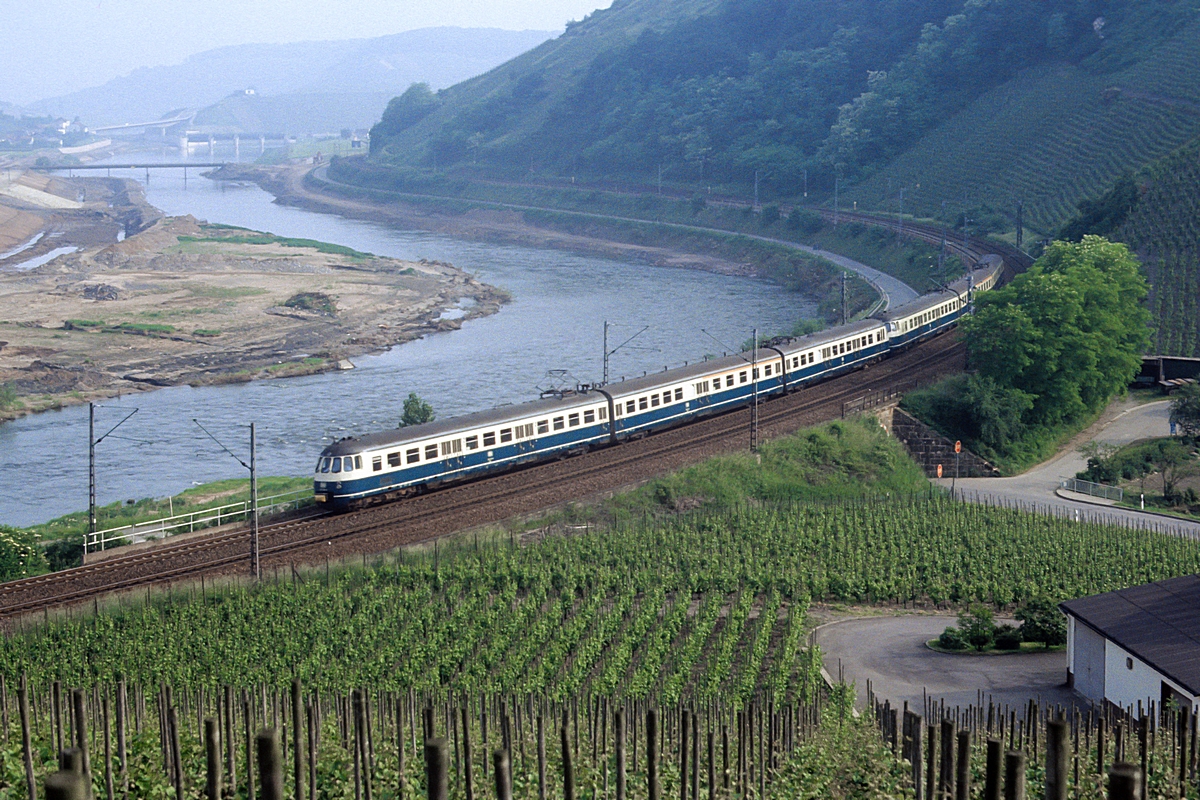  (19830611_28-31_430 103-430 114_zw Saarburg und Ockfen_Lr 36143_b.jpg)