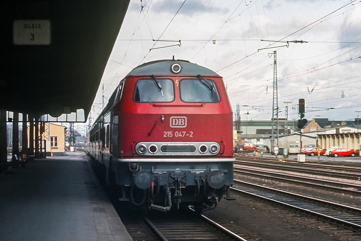  (19830130_20-05_215 047_Trier Hbf_E 2805_Dortmund-Trier_a.jpg)