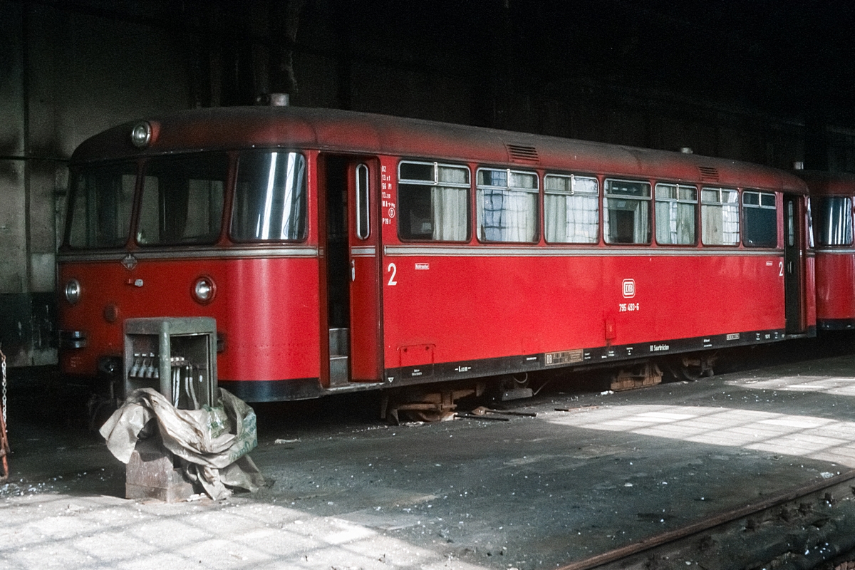  (19830309_20-45_795 493_Bw Saarbrücken Hbf_a.jpg)