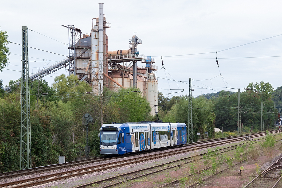  (20200825-135644_Saarbahn 1017_zw Brebach und Güdingen_DPN-L 87207_Siedlerheim-Sarreguemines_a.jpg)