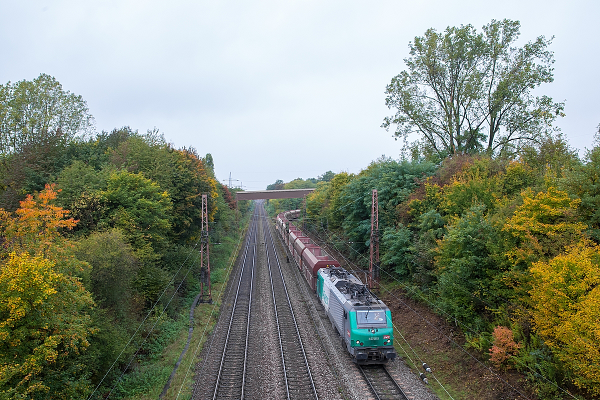  (20221015-154120_SNCF 437015_Dillingen-Süd_DGS 49226_SDLH-Woippy_a.jpg)