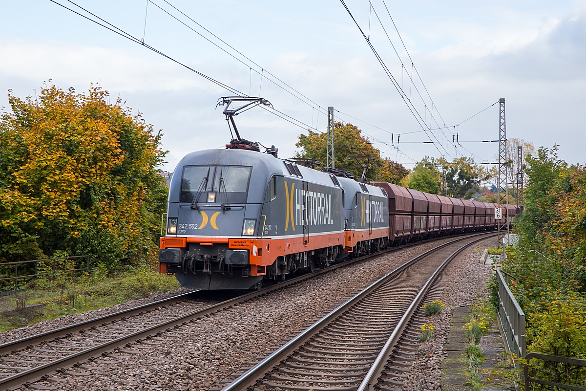  (20221018-145335_Hectorrail 242 502-182 502-242 503-182 503_Beckingen_DGS 89212_SDLZ - Hamburg-Waltershof Alte Süderelbe_b.jpg)