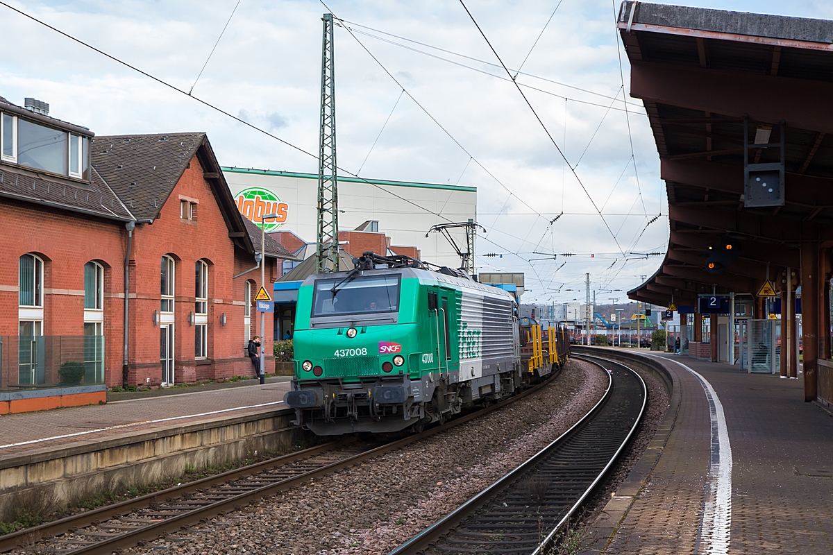  (20230314-170400_SNCF 437008_Völklingen_DGS 47245_Woippy-SVLW (Rhenus)_a.jpg)