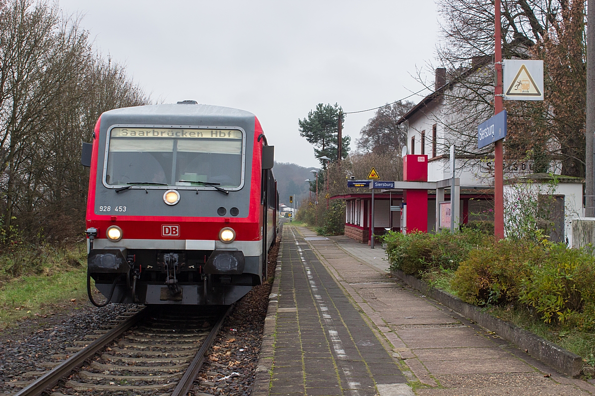  (20141206-135638_928 453_Siersburg_RB 13771_Niedaltdorf-Saarbrücken Hbf_b.jpg)