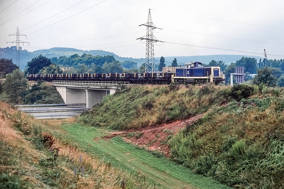  (19870809_42-20_290 025_zw Dillingen und Siersburg_Belastungsprobe neue Brücke_a.jpg)