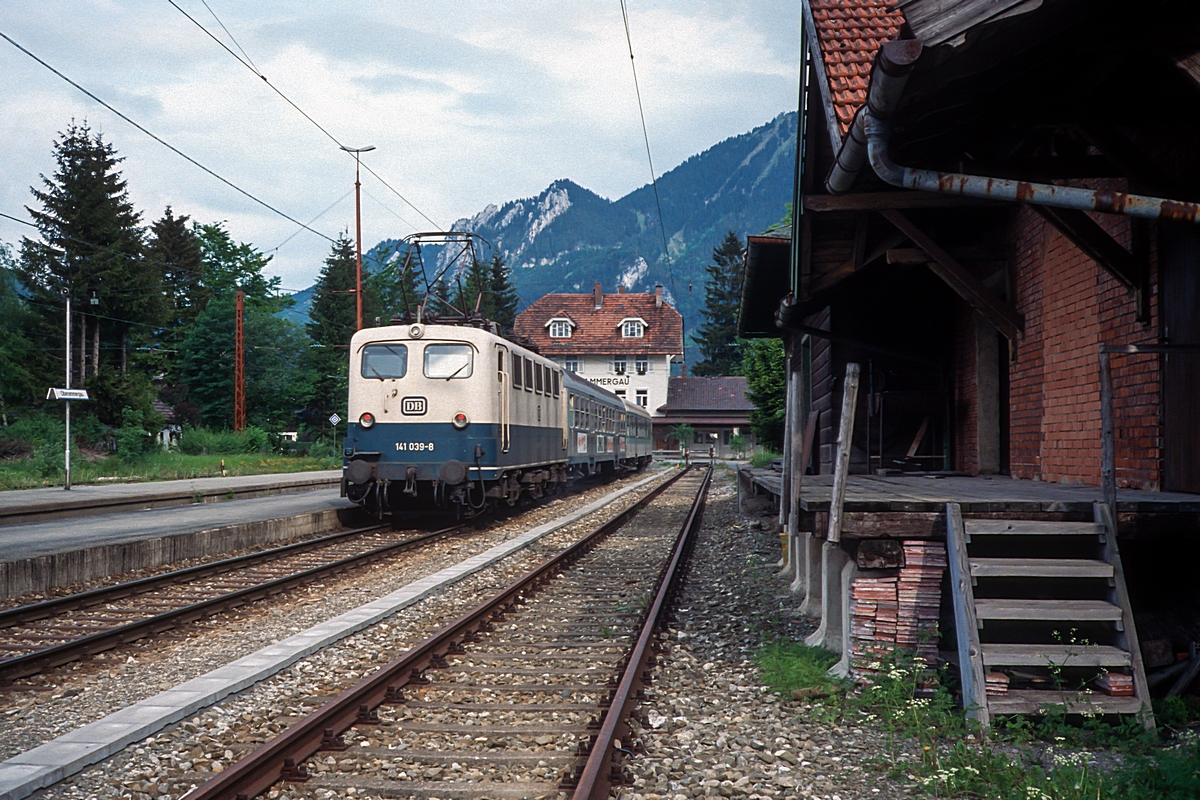  (19920529-174700_56-40_141 039_Oberammergau_N 6629_Murnau-Oberammergau_b.jpg)