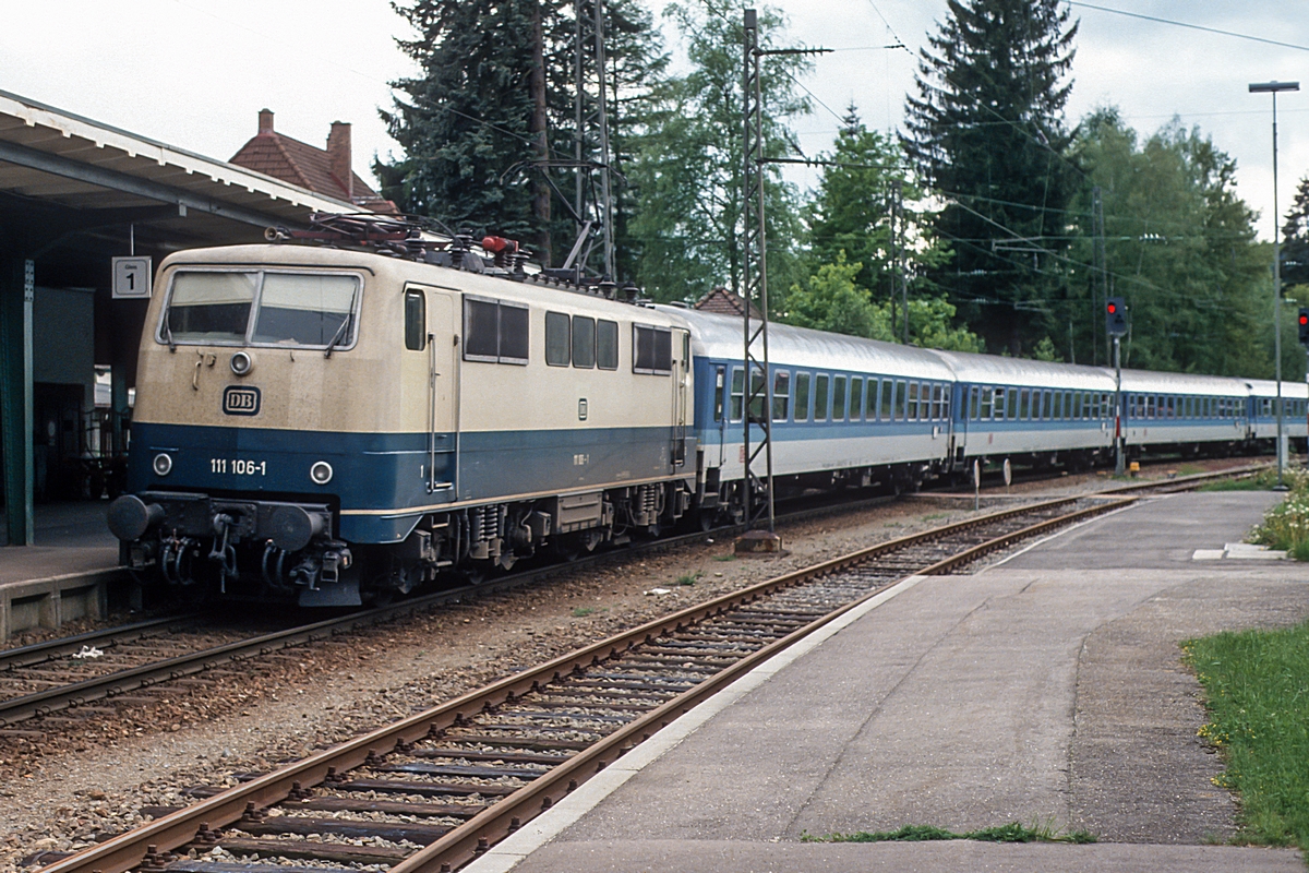  (19940522_59-30_111 106_Titisee_IR 2217 Höllental_Emden-Seebrugg_a.jpg)