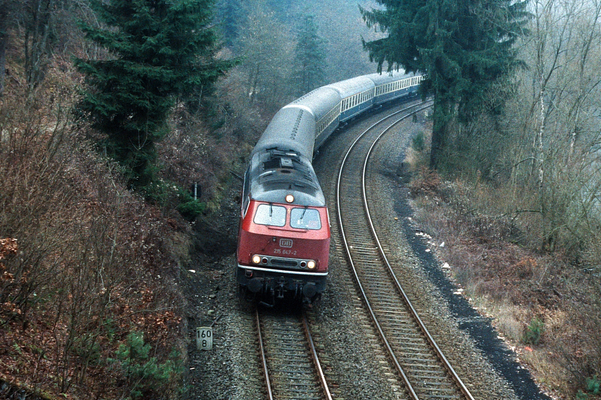  (19831230_33-01_215 047_Kuckuckslay-Tunnel Ehrang_D 2136_Münster-Trier_a.jpg)