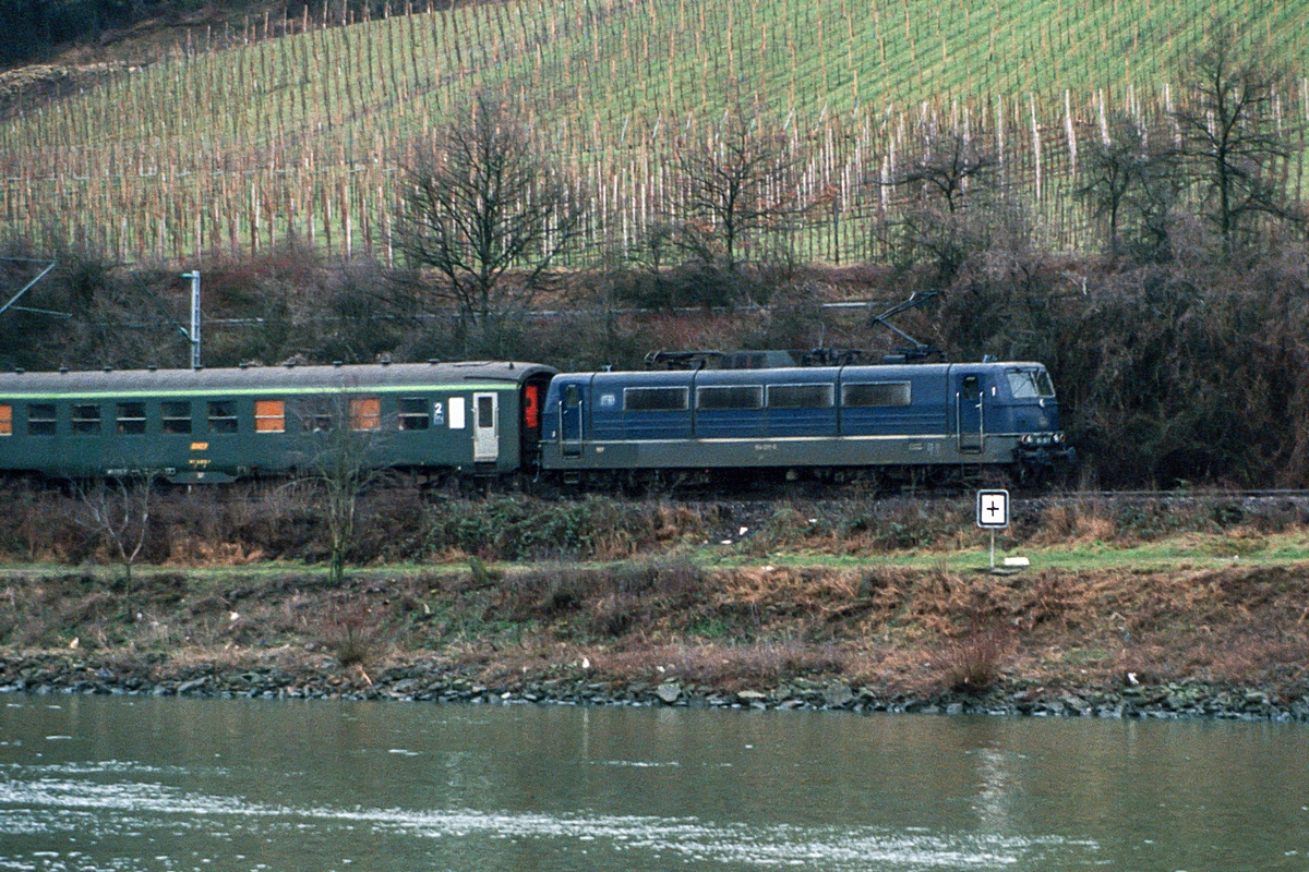  (19840302_33-23_184 003_Wincheringen_Em 38164_Wittlich-Metz_a.jpg)