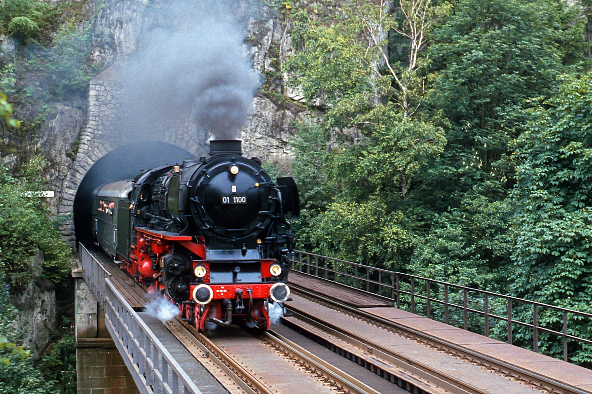  (19850810_36-41_01 1100_zw Velden und Rupprechtstegen_D 18601_Nürnberg – Bayreuth – Neuenmarkt-Wirsberg_a1.jpg)