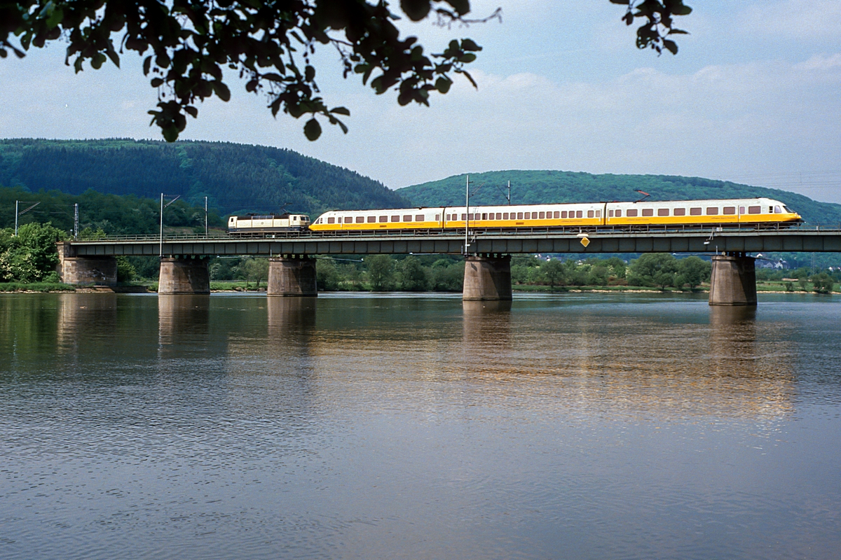  (19860523_38-24_181 219-403_Kreuz Konz_Lr 36855_Düsseldorf-Luxembourg_b.jpg)