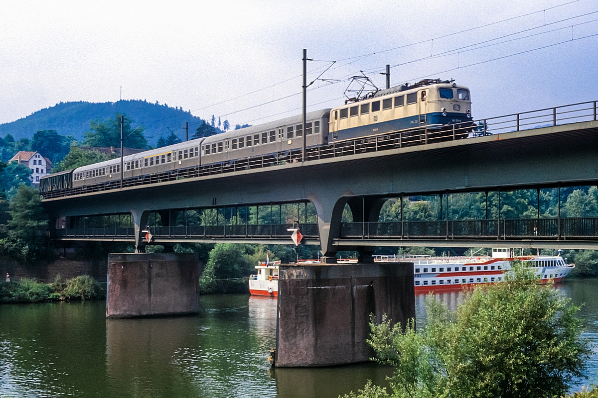  (19830807_29-01_140 214_Neckargemünd_E 2659_Ludwigshafen-Hof_b1.jpg)