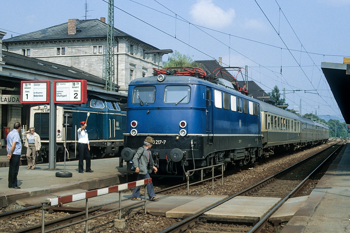  (19830808_29-14_Lauda_110 217_D 2450_Hof-Stuttgart_211 168_N 7519_Lauda-Weikersheim_b2.jpg)