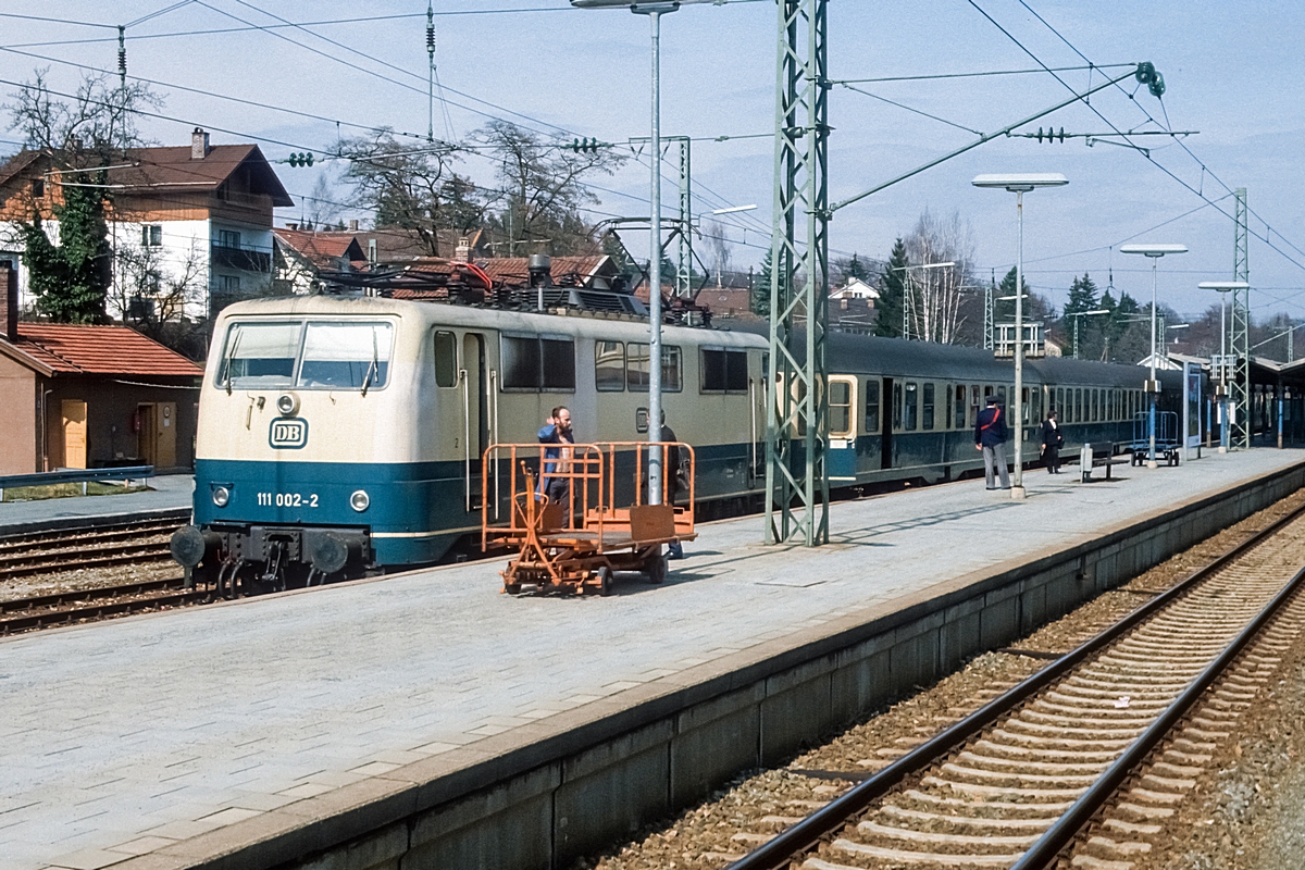  (19830330_23-20_111 002_Tutzing_E 3689_München Hbf - Innsbruck_b.jpg)