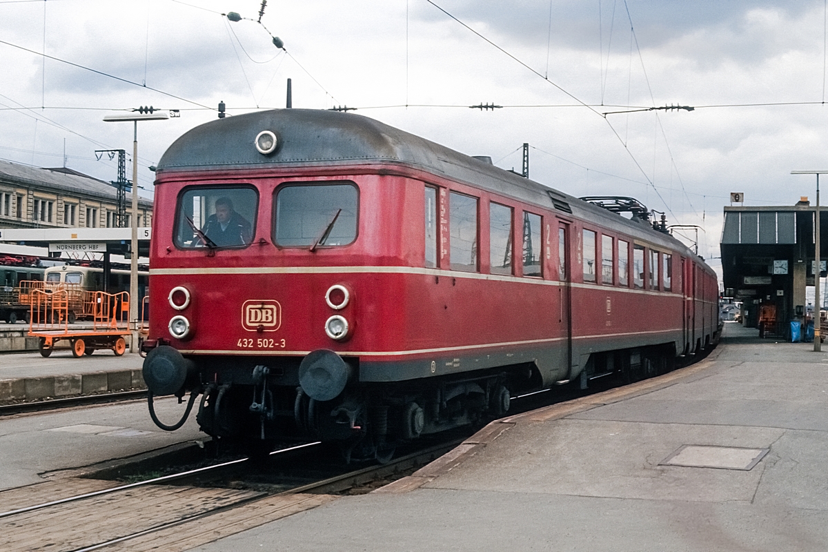  (19830405_24-05_432 502_Nürnberg Hbf_N 4453_Nürnberg Hbf - Altdorf_b.jpg)