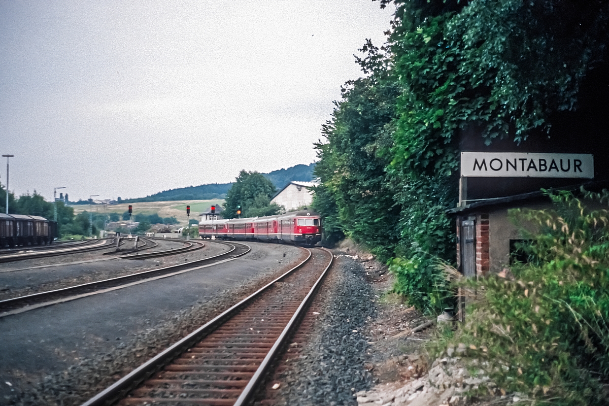  (19820823_17-07_517 008-517 004-517 003-817 603_Montabaur_N 6843_Montabaur-Limburg_b1.jpg)