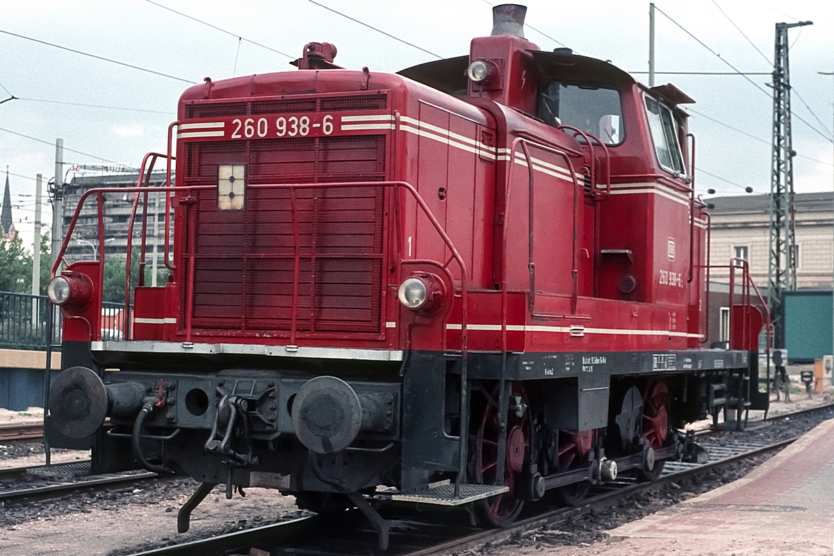  (19820831_18-17_260 938_Mannheim Hbf_m.jpg)