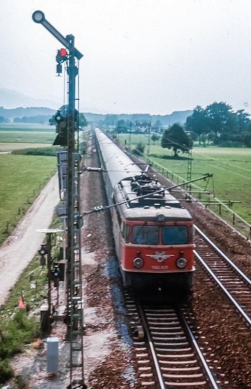  (19790721_04-13_ÖBB 1042_Übersee_a.jpg)