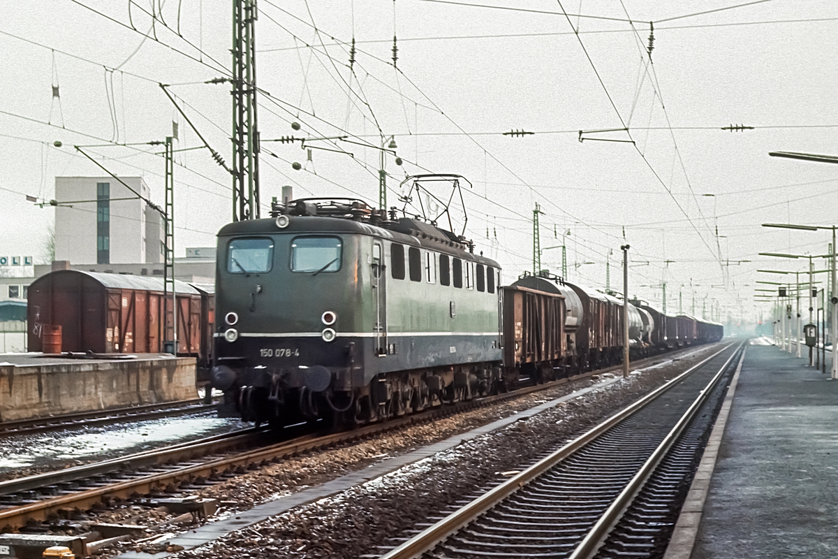  (19820223_12-41_150 078_Mannheim - Käfertal_a.jpg)