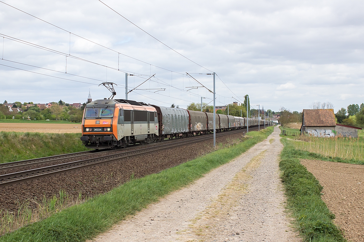  (20140415-141944_SNCF 26224_Hochfelden_a.jpg)