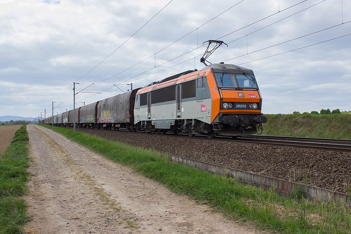  (20140415-144738_SNCF 26202_Hochfelden_a.jpg)