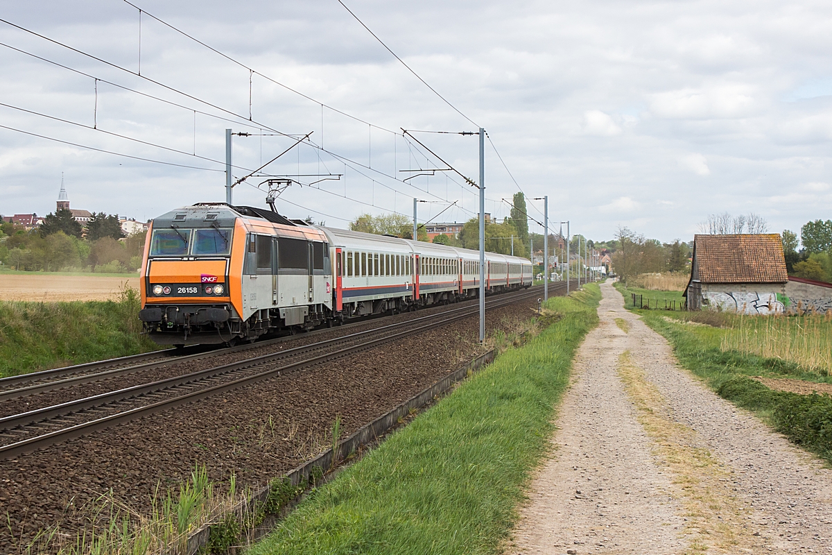  (20140415-150724_SNCF 26158_Hochfelden_Exp 90_Basel-Brüssel_a.jpg)