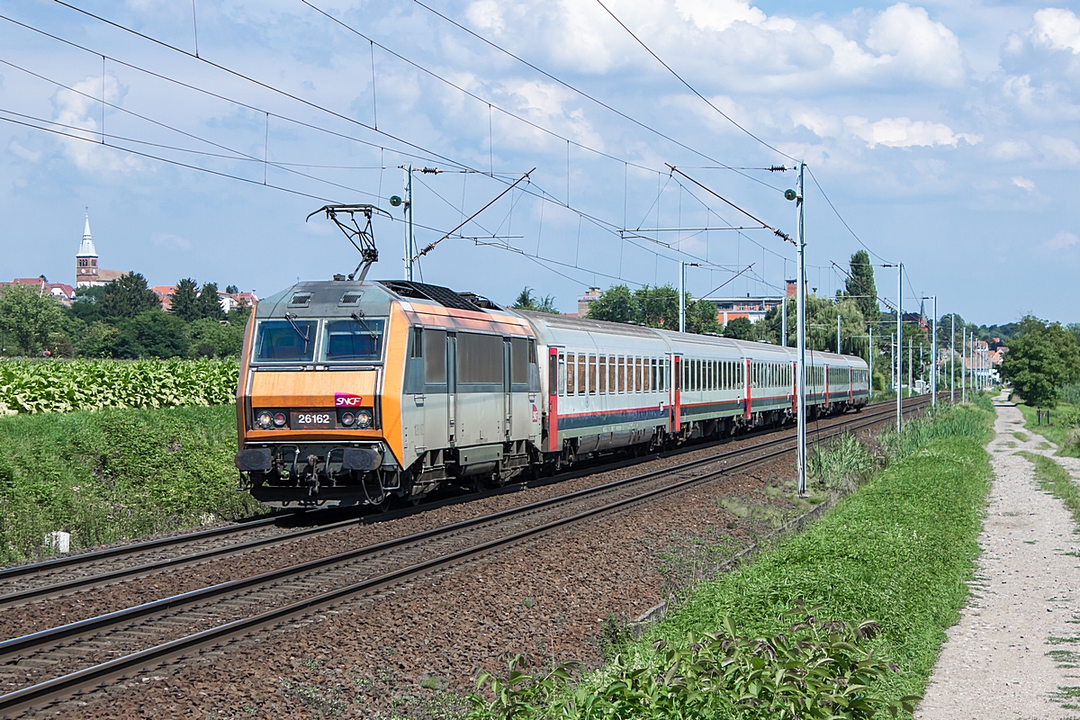  (20140801-150648_SNCF 26162_Hochfelden_EC 90 Vauban_Basel SBB-Bruxelles Midi_a.jpg)