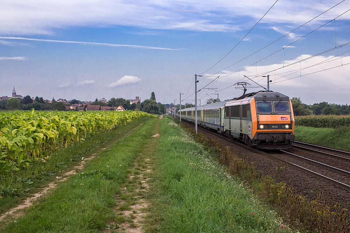  (20140905-181916_SNCF 26143_Hochfelden_TER 830124_Strasbourg-Sarrebourg_a.jpg)