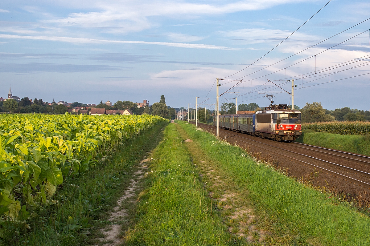  (20140905-190654_SNCF 25613_Hochfelden_TER 830133_Saverne-Strasbourg_m.jpg)