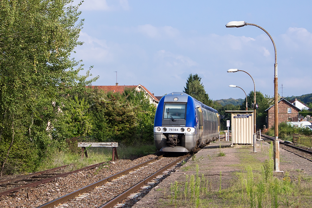  (20140908-174932_SNCF 76564_Remelfing_TER 834728_Sarre-Union-Sarreguemines_a.jpg)