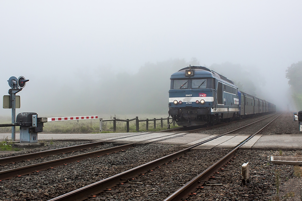  (20141003-102830_SNCF 67569_Hoerdt_TER 830513_Strasbourg-Haguenau_am.jpg)