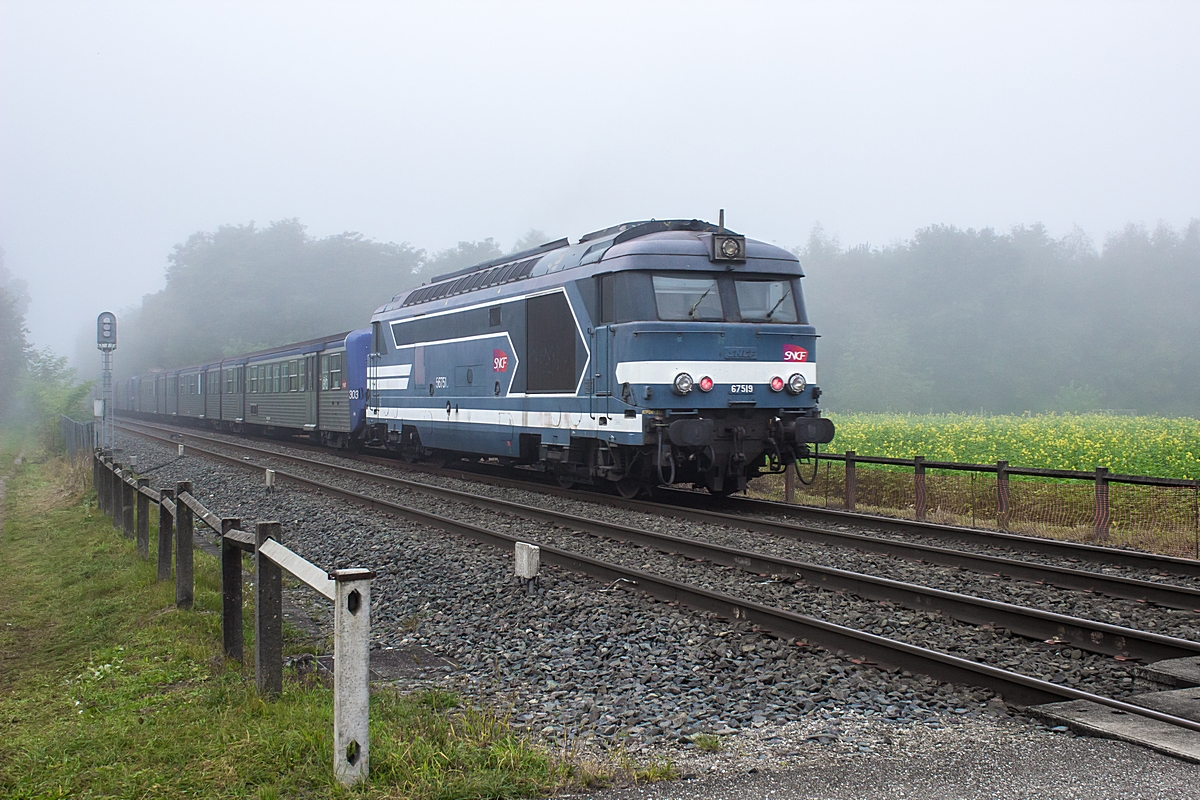  (20141003-104348_SNCF 67519_Hoerdt_TER 830525_Wissembourg-Strasbourg_b.jpg)