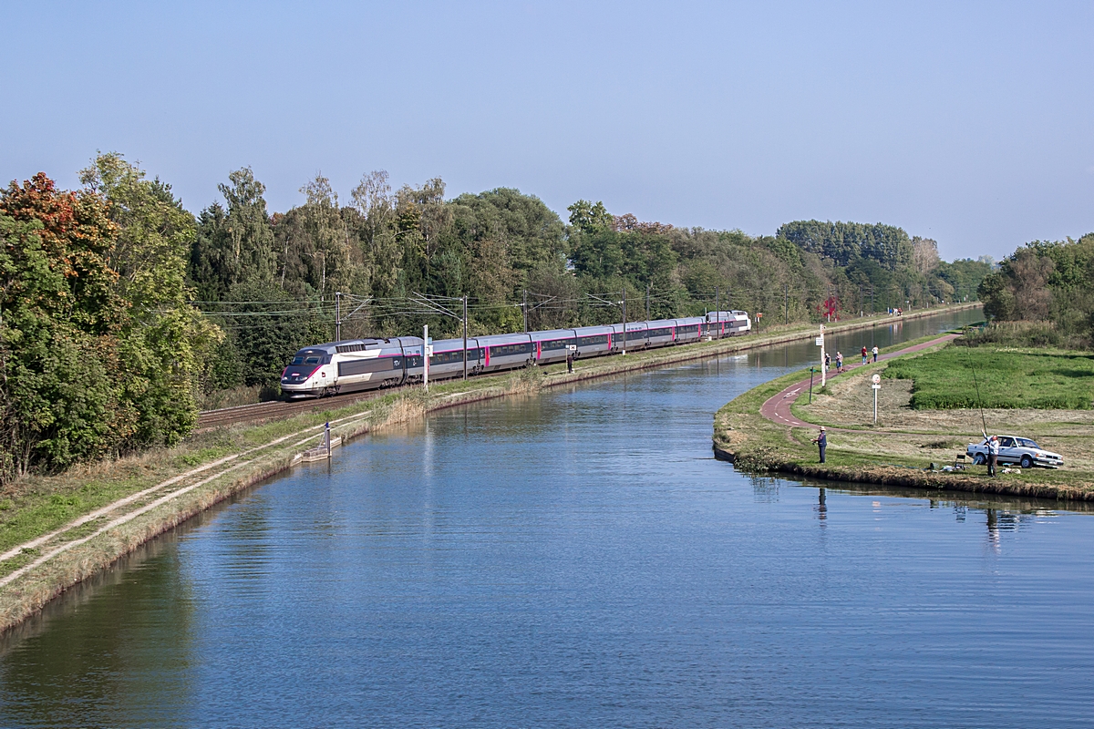  (20141003-150900_SNCF TGV 508_Steinbourg_b.jpg)