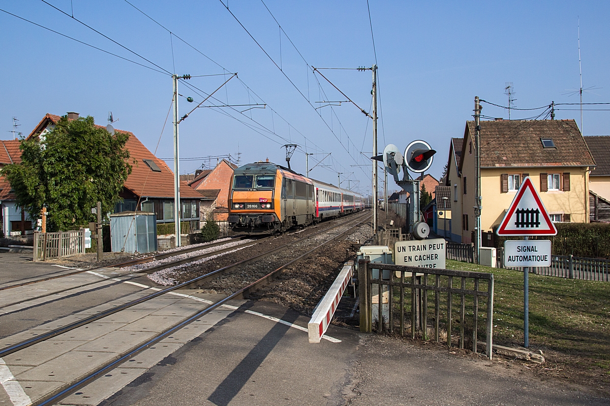  (20150323-151516_SNCF 26166_Schwindratzheim_IC 90_Basel SBB - Bruxelles Midi_b.jpg)