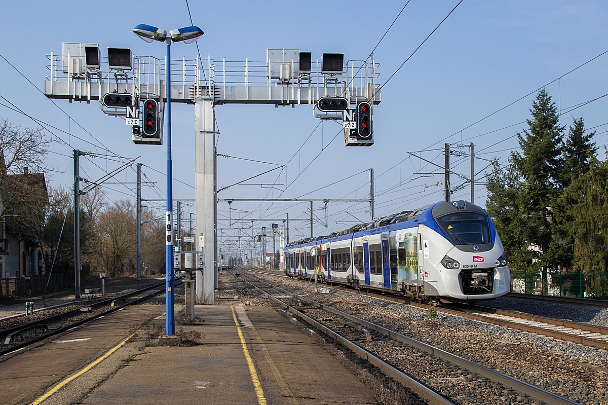  (20150323-161242_SNCF 83549M_Vendenheim_TER 830545_Haguenau-Strasbourg_a.jpg)