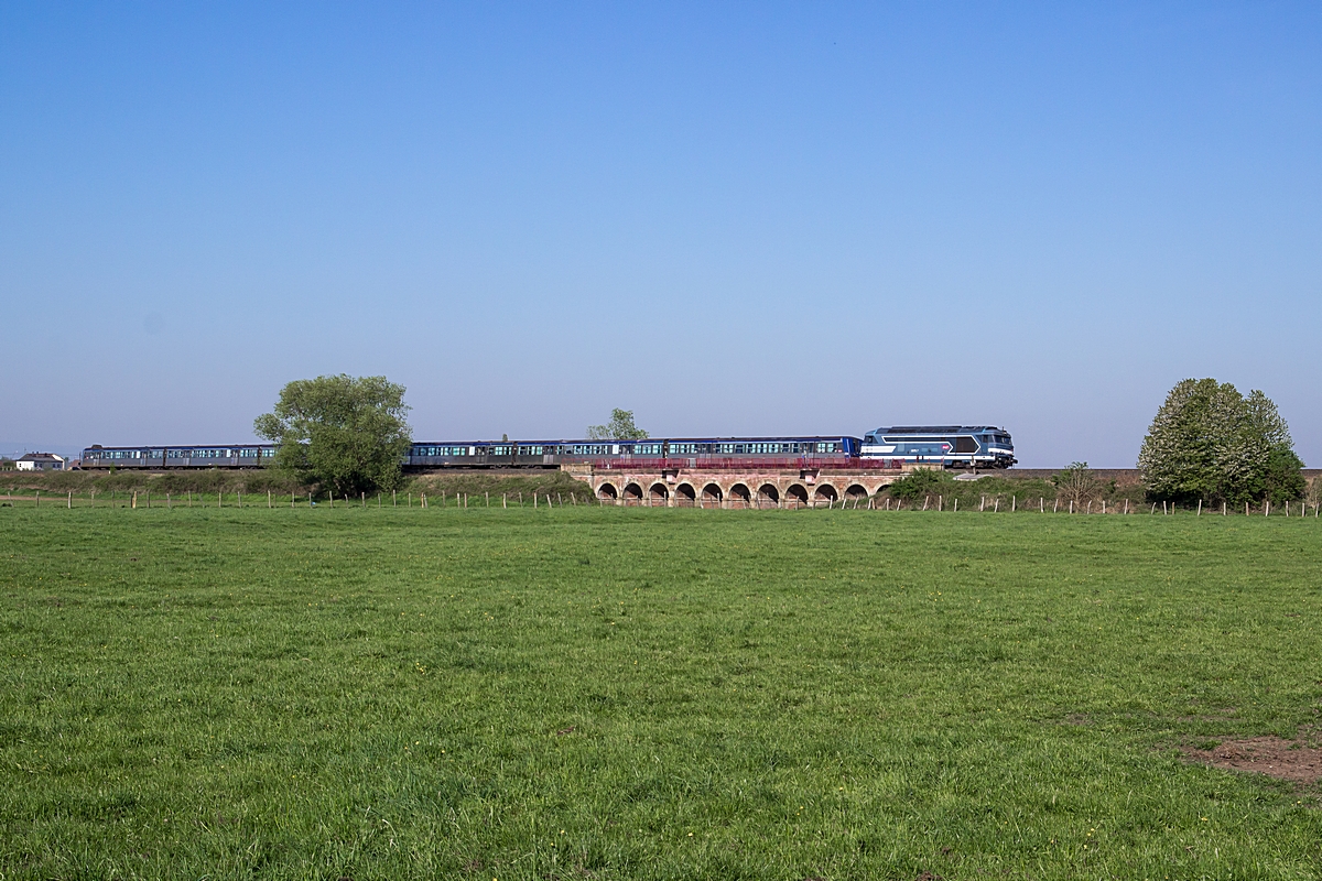  (20150422-093750_SNCF 67517_Hoerdt_TER 830521_Wissembourg-Strasbourg_a.jpg)