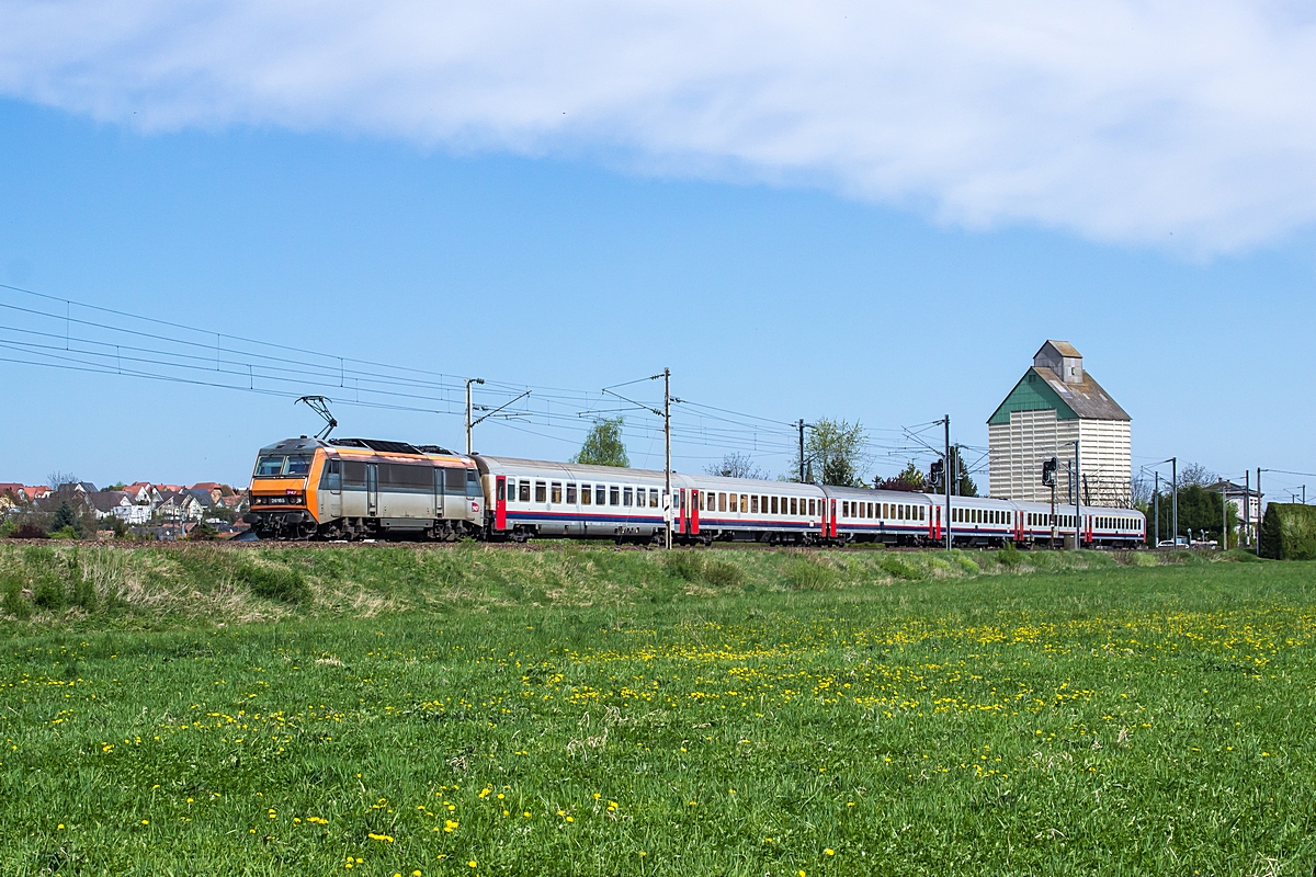  (20150422-150320_SNCF 26165_Mommenheim_IC 90 Vauban_Basel SBB - Bruxelles Midi_a.jpg)