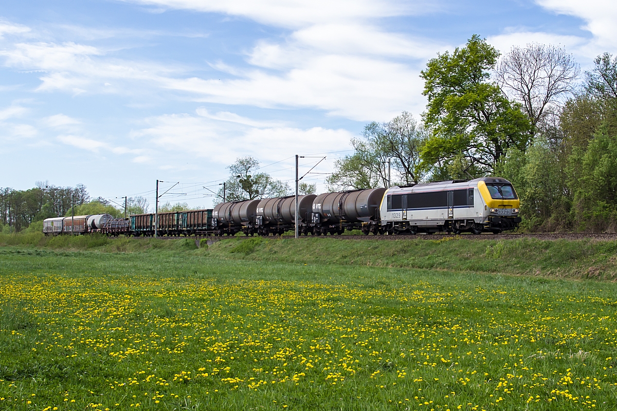  (20150422-151736_SNCB 1329_Mommenheim_54231_Woippy - Hausbergen-Triage_a.jpg)