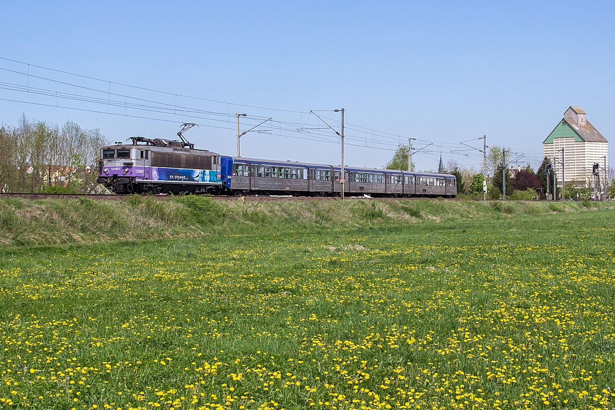  (20150422-154336_25607_Mommenheim_TER 830116_Strasbourg - Saverne_a.jpg)