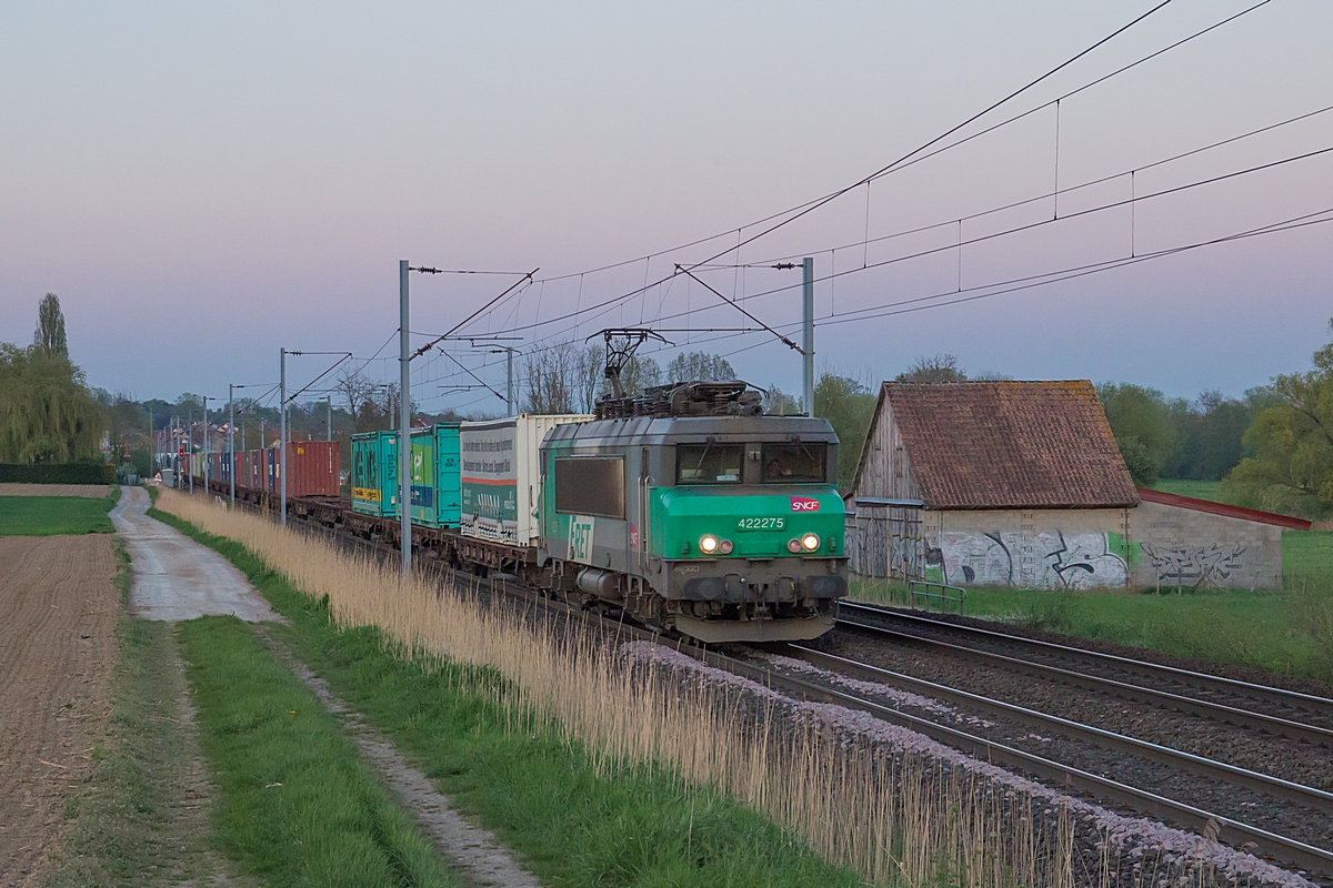  (20150422-202624_SNCF 422275_Hochfelden_50630_Strasbourg-Port du Rhin – Perrigny-Triage (– Vénissieux-Voyageurs)_b1.jpg)