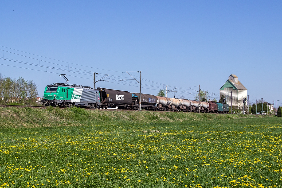  (20150423-151910_SNCF 437047_Mommenheim_MA100 45908_Basel SBB RB – Mont-St-Martin-Antwerpen Noord_a.jpg)