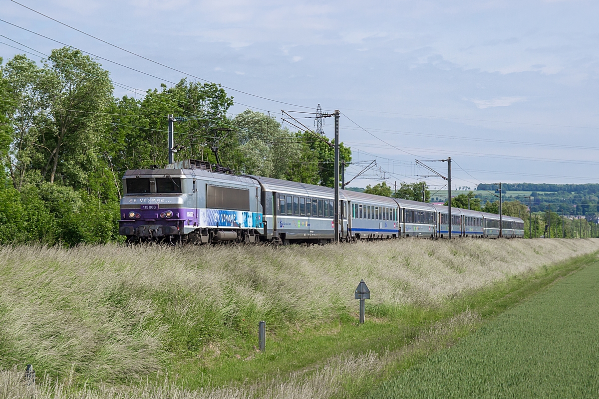  (20150528-111032_SNCF 15063_Nogentel_TER 839122_St-Dizier - Paris Est_a.jpg)