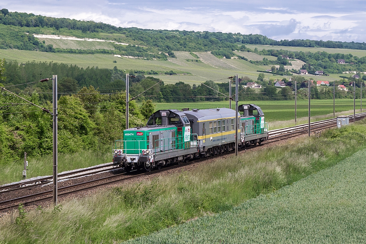  (20150528-121358_SNCF 469474-469489_Fossoy_ME100 817078_Châlons-en-Champagne - Vaires-Torcya_am.jpg)