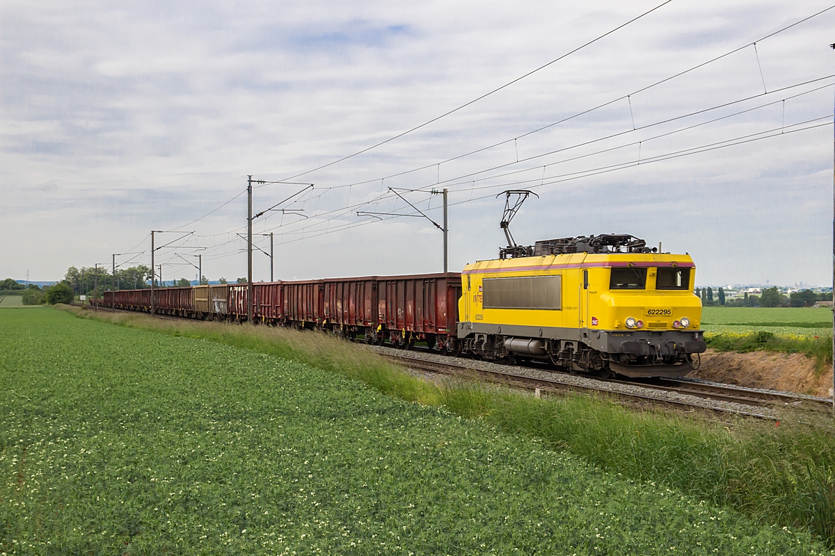  (20150529-095238_SNCF 22295_Juilly_MA100 66125_St-Pierre-des-Corps - Le Petit-Thérain_b.jpg)